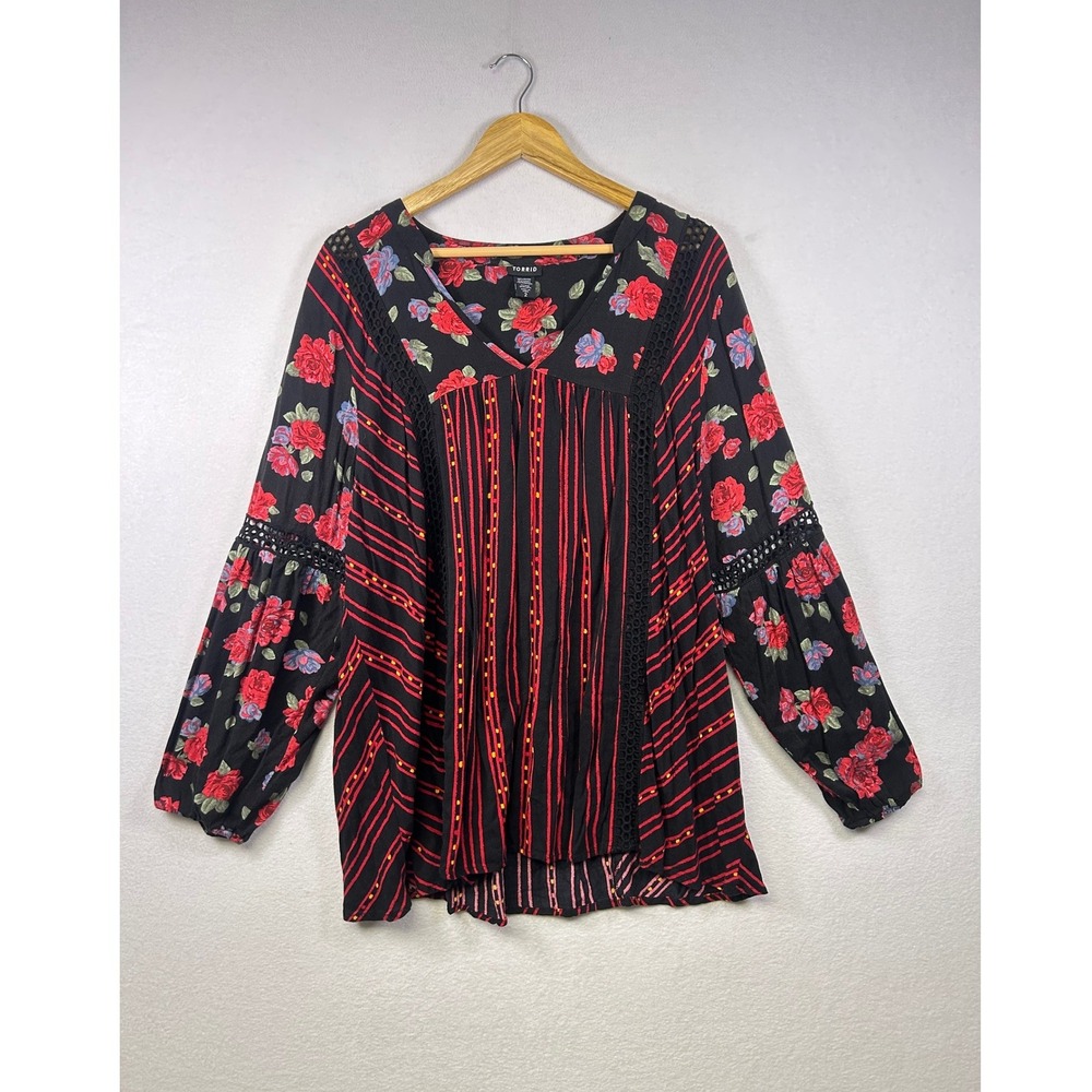 Torrid Womens Black Red Floral Striped V‎ Neck Long Sleeve Tunic Top Plus Size 2